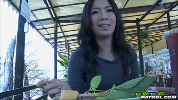 TukTukPatrol ดูหนังเอ็กเด็ด Nanny สาวไทยรับภารกิจขายหีให้ชาวต่างชาติ หีหมอยดกดำอย่างกับป่าละเมาะยังโดนเลีย ต่อด้วยเย็ดท่าหมายอดฮิตติดชาร์ตประจำสัปดาห์