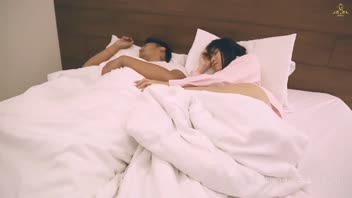 หนังเอ็กเล่นชู้ Iasian4u น้องมินตราสาวร่านหีแอบเย็ดแฟนเพื่อน ชอบเล่นชู้มันได้อารมณ์แถมตื่นเต้นเร้าใจ ผัวไม่เลียหีดีนักให้เพื่อนสนิทมันเลียซะเลย ล่อกันเสร็จก็ทำเหมือนคนแปลกหน้าทั้งที่เคยแก้ผ้าต่อหน้ากัน