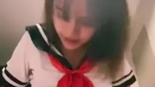 คลิปหลุด พิมนลิน สาวไทยน่ารักผิวเนียนสวมชุดเซ็กซี่เซ็กซี่ในห้องนอนยั่วแฟนให้เงี่ยนจัด ก่อนลงมือดูดควยอย่างเร่าร้อนลีลาเด็ดโดนเย็ดสดซอยแรงท่าหมาและท่าอื่นครางเสียวร้องลั่นห้อง น้ำแตกในหีอย่างมันส์เสียวสุดๆ