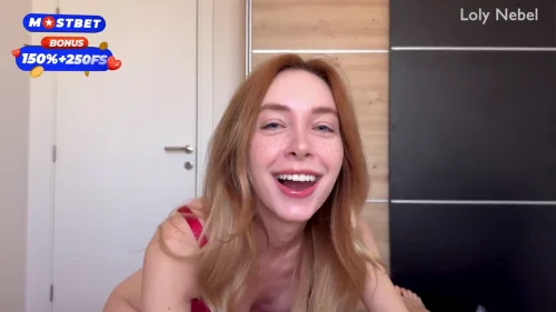 หนังโป๊ฝรั่ง Loly Nebel สาวรัสเซียผมทองนมเล็ก ยั่วเย็ดเพื่อนสามีในห้องนอนตอนสามีไม่อยู่ เย็ดคาชุดบนเตียงครางเสียว โดนซอยหีแรงจนน้ำแตกในเต็มรูหีเมียเพื่อน
